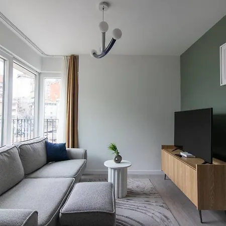 New Bright Corner 1 Bedroom W Parking #17b Lejlighed *